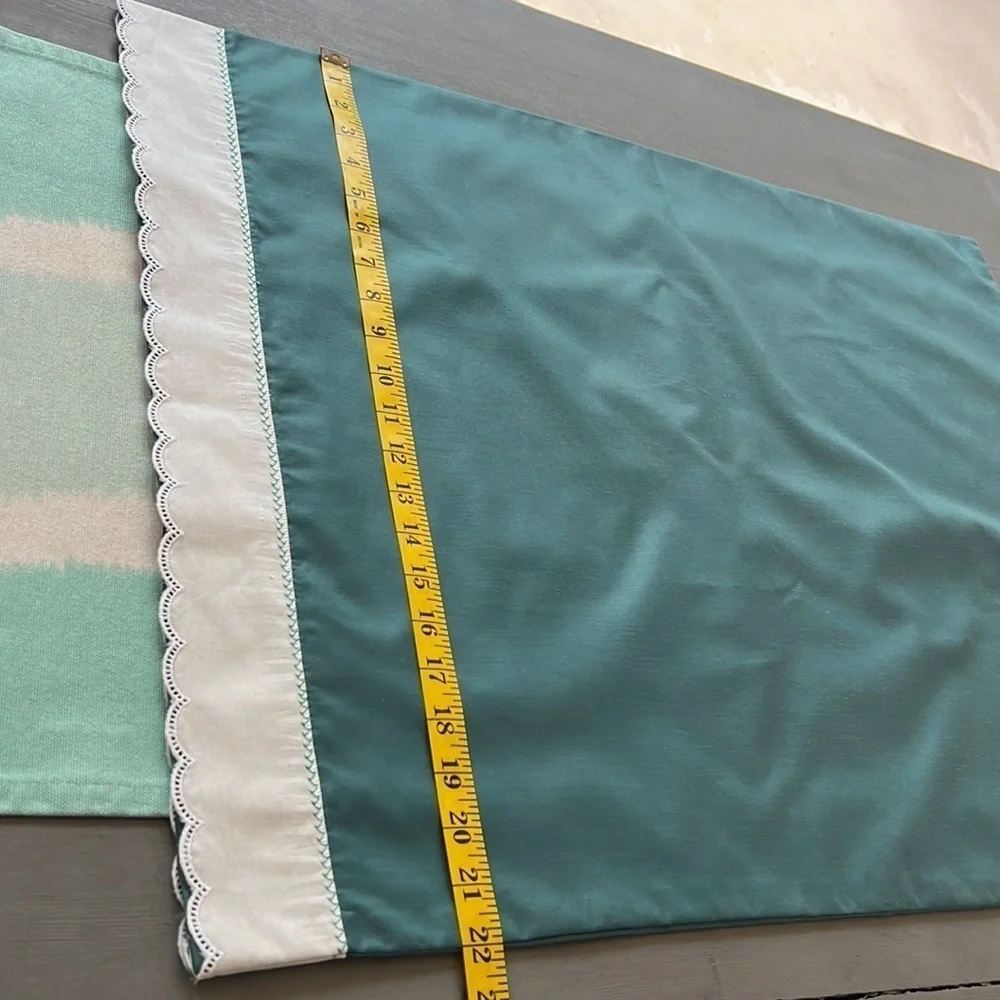 Vintage Green Pillowcase Set Scalloped Eyelet Trim Cottage Style